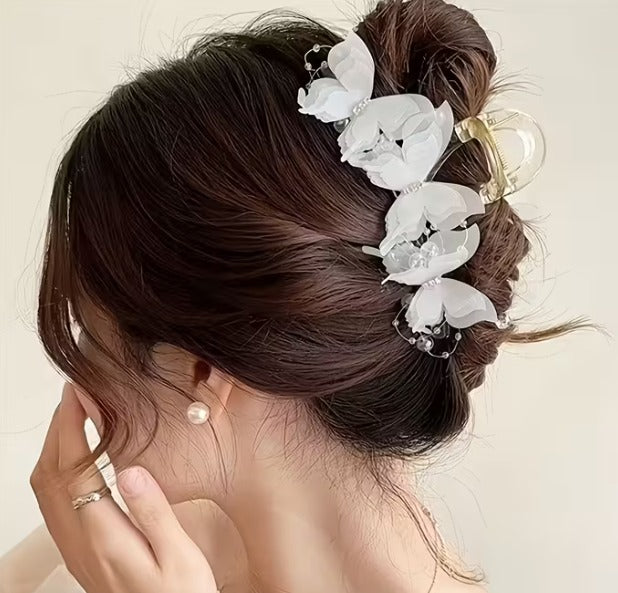 🦋 BROCHE/CLIP DE PELO CON MARIPOSA – ESTILO DELICADO Y SOFISTICADO 🦋
